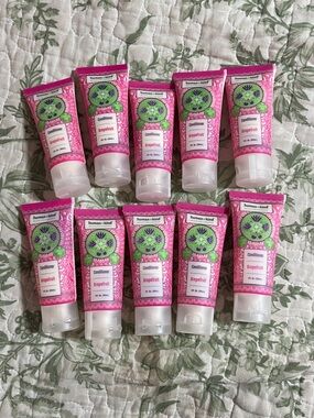 10/Case Human+Kind for Wyndham Garden Grapefruit Conditioner 1 fl oz Travel Sz